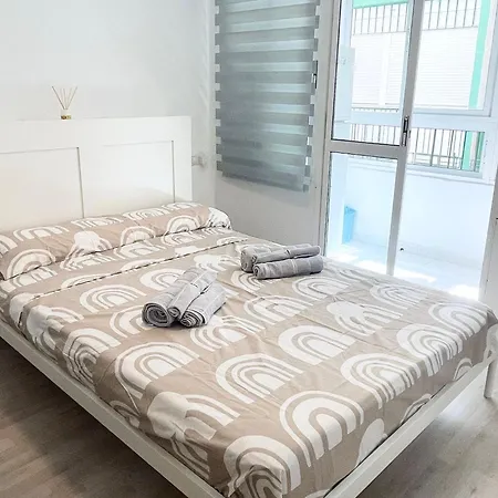 Estudio En El Centro De By Bebalmy Daire Torremolinos